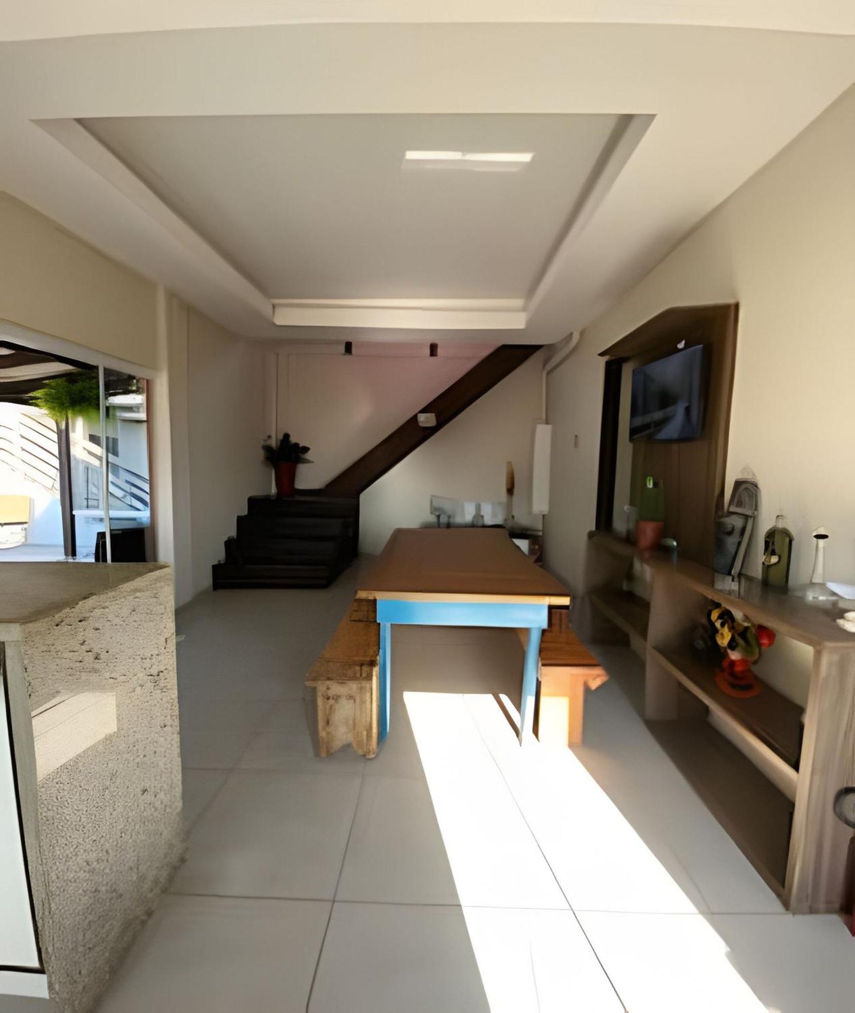 Lodge Oahu *